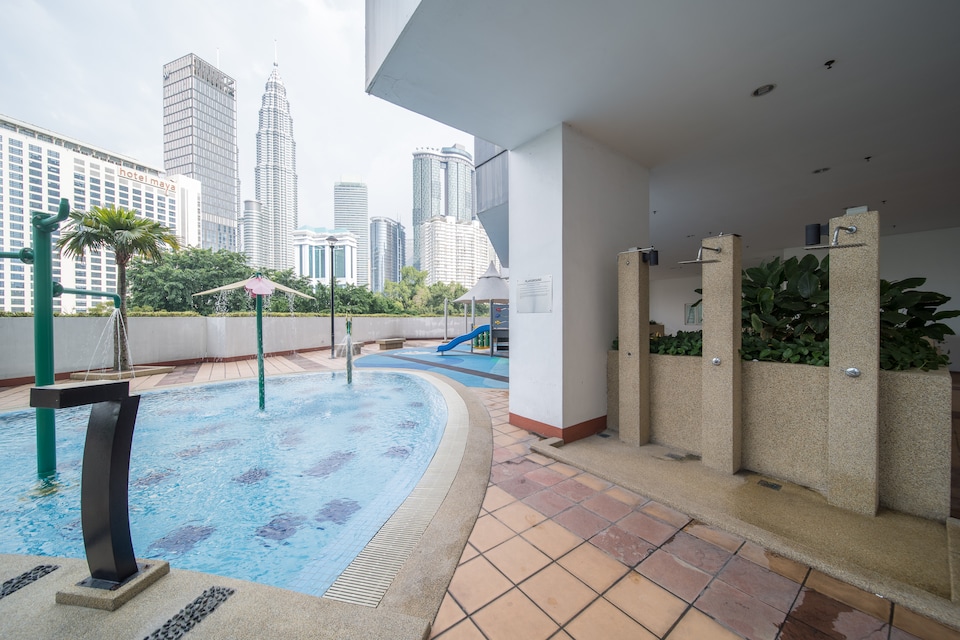 OYO Home 89449 Fancy 2br Crest Residence , Chow Kit, Kuala Lumpur