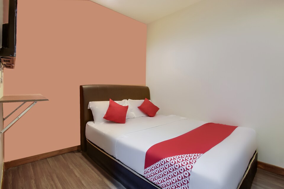 OYO 89451 Hotel Taj Inn,  Seksyen 7, Shah Alam, Shah Alam