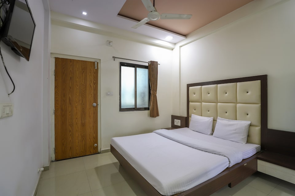 SPOT ON 61486 Silver Guest House , Petlad Road Nadiad, Nadiad