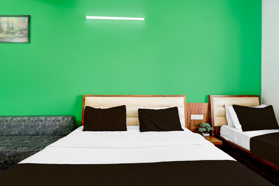 Collection O Salasar Balaji Temple Formerly Keshav Mahal, Salasar, Salasar