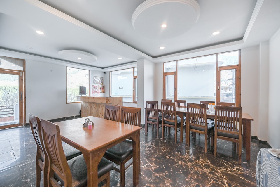 OYO Hotel For Season, Kanyal Road, Manali
