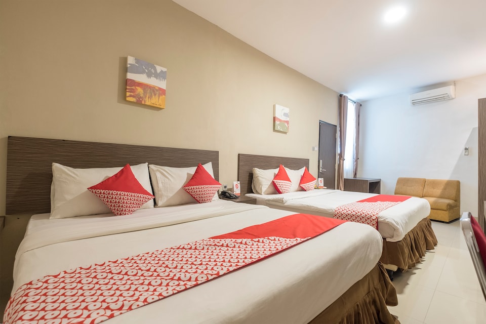 OYO 1679 Hotel Century Makassar, Losari, Makassar