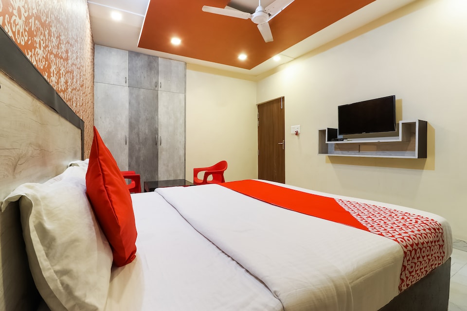 OYO 61502 Eklavya Inn , Gomti Nagar Lucknow, Lucknow