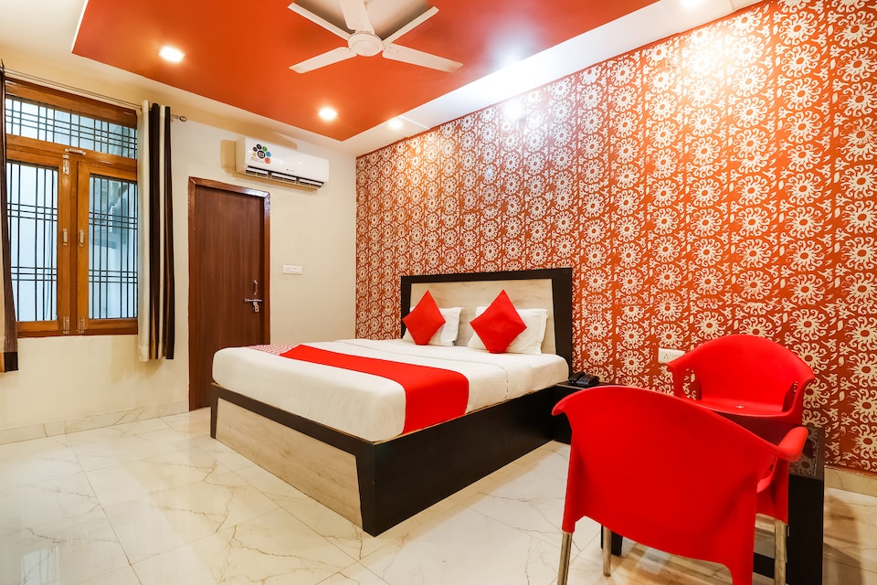 OYO 61502 Eklavya Inn , Gomti Nagar Lucknow, Lucknow