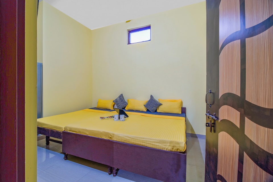 OYO LIFE GRG1740 Badshahpur, Sohna Road, Gurgaon