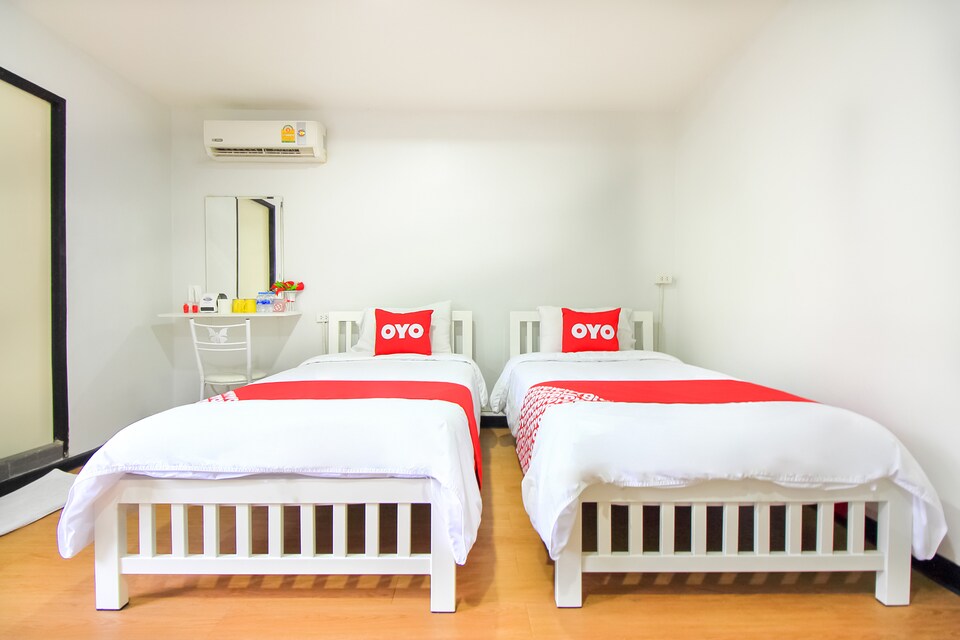 โอโย 333 เอ็นเค เกสต์เฮาส์ , BE_Inner Sukhumvit P0, กรุงเทพมหานคร