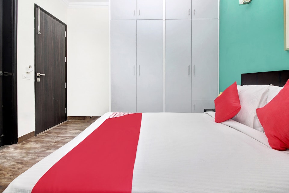 Collection O 511 Sohna Road Omaxe Mall, Sohna Road, Gurgaon