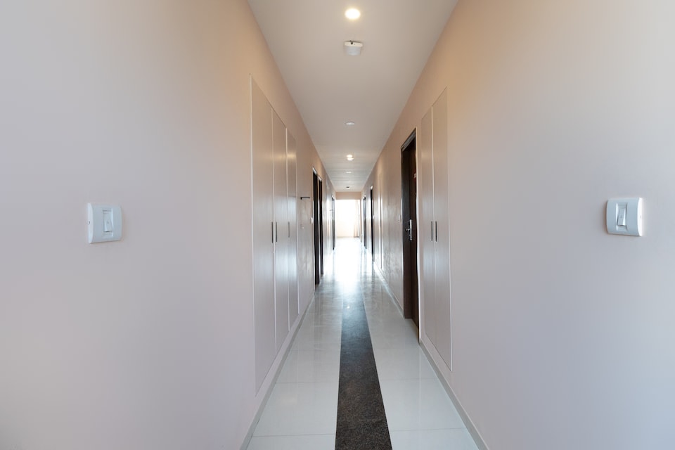 Capital O 61546 Silver Key Suites, Kalyan Nagar Bangalore, Bangalore