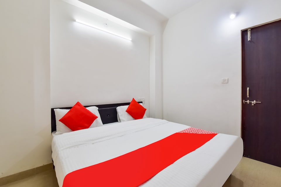 OYO Hotel Grand Sita Blue, Goverdhan Sagar, Udaipur