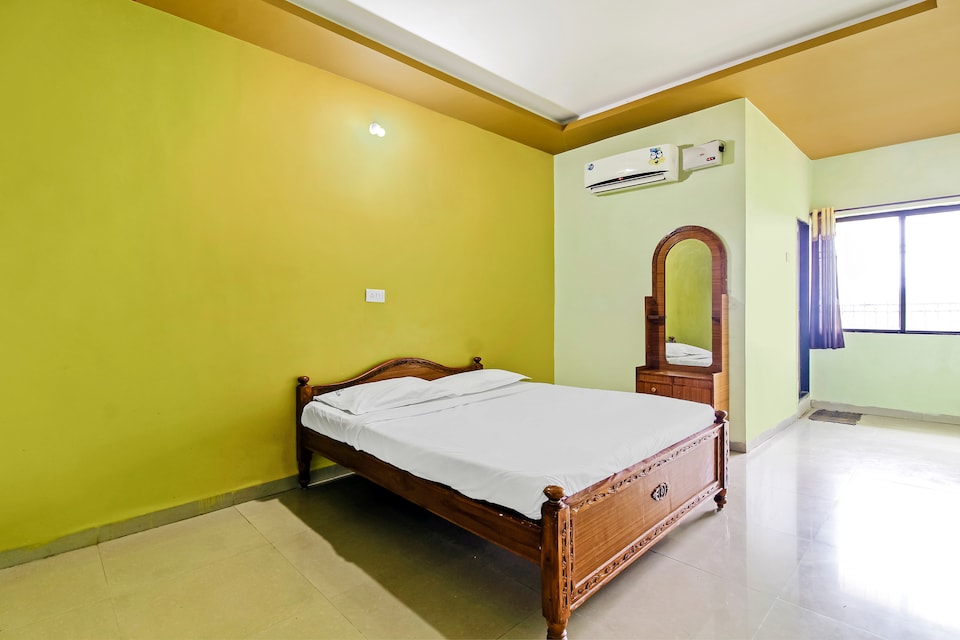 SPOT ON 61562 Hotel Sai Boarding And Lodging, Bidar city, Bidar