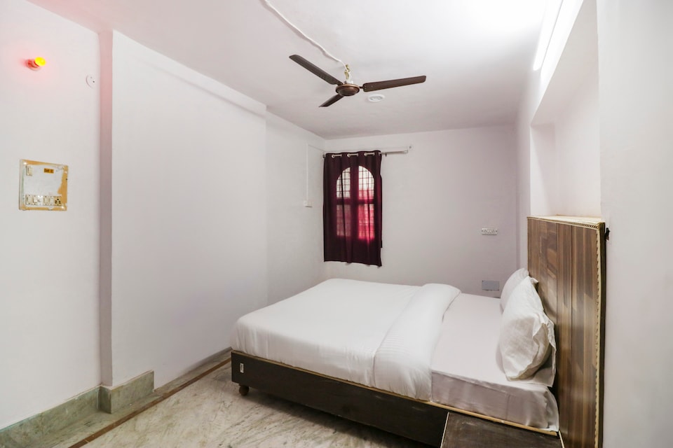 Live on DHN852, Dehradun ISBT, Dehradun