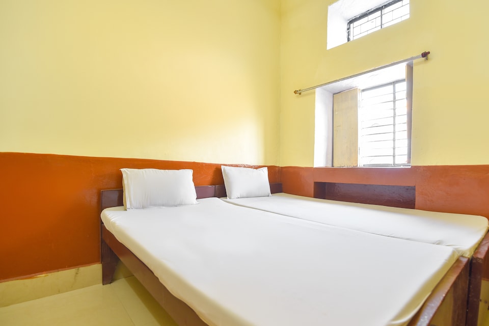 SPOT ON 61574 Hotel Sandeep Garden, Lalitpur, Lalitpur-UP