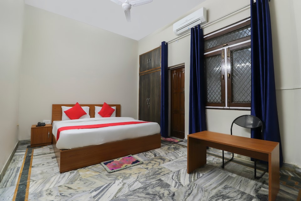 OYO Krisjal Inn, Hazratganj Lucknow, Lucknow