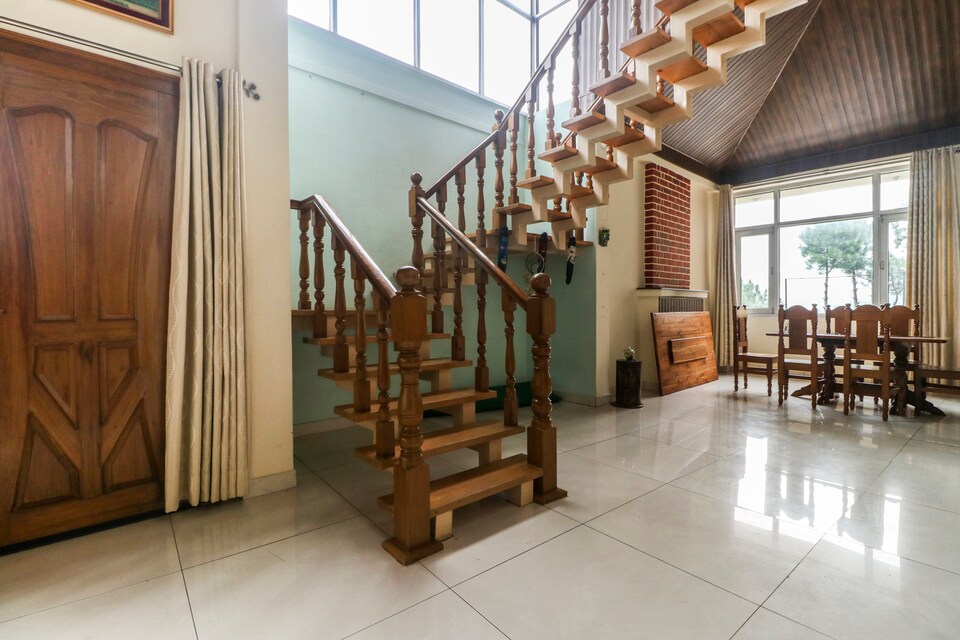 OYO 61582 Hotel Pine Tree, Kasauli, Kasauli