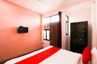 OYO 61598 Papa Homes