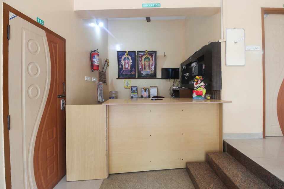 OYO 61599 Visakan Tower Lodge, Palani, Palani