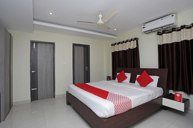 OYO Shree Anaya Boutique Hotel