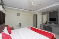 OYO Shree Anaya Boutique Hotel