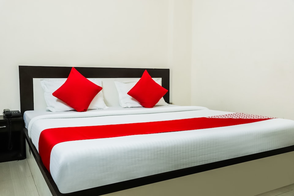 OYO 61608 Mid City, Chhatarpur, Chhatarpur