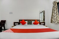 OYO Hotel Satyam Palace