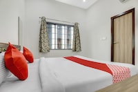 OYO Hotel Satyam Palace