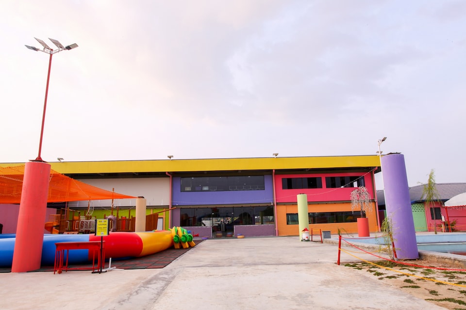 OYO 89478 Lkh Motel, Putatan, Kota Kinabalu