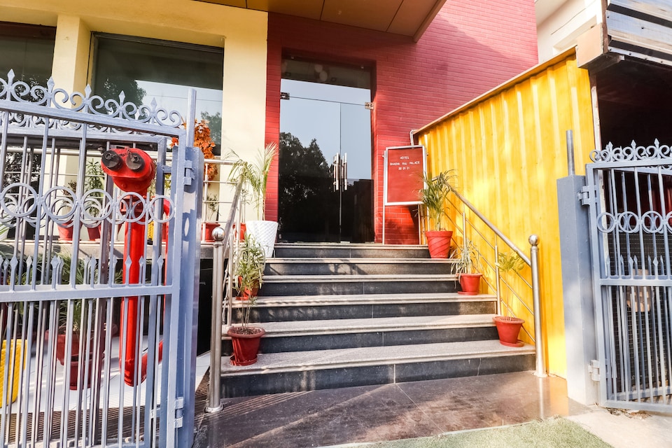 Capital O 61658 Bhagya Raj Palace, Fazal Ganj Kanpur, Kanpur