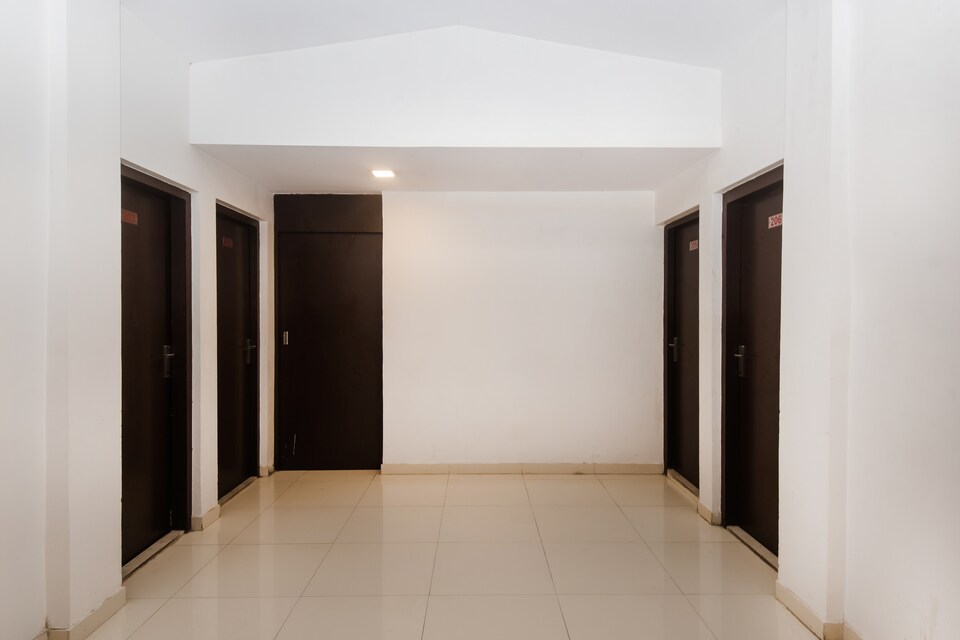 OYO 5012 Lake View Residency, Mumbai Powai-Chandivali-Vikhroli, Mumbai