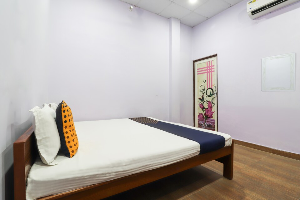 SPOT ON 61660 Vandana Guest House, Hardoi, Hardoi