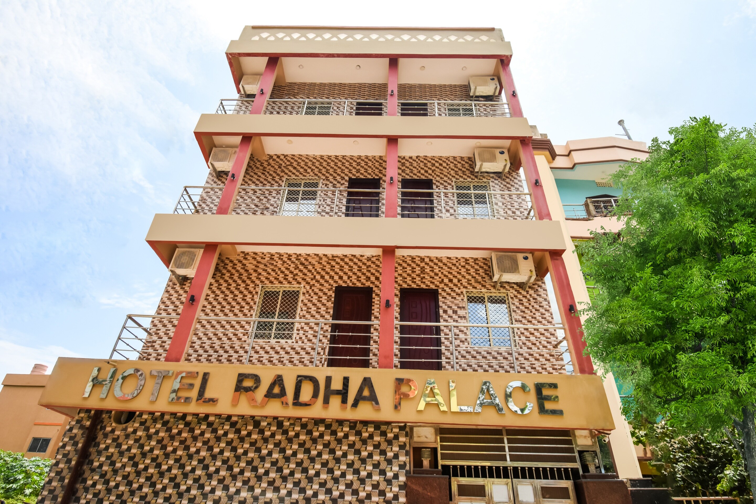 Couple Friendly Hotels in Puri, OYO for Unmarried Couples Near You