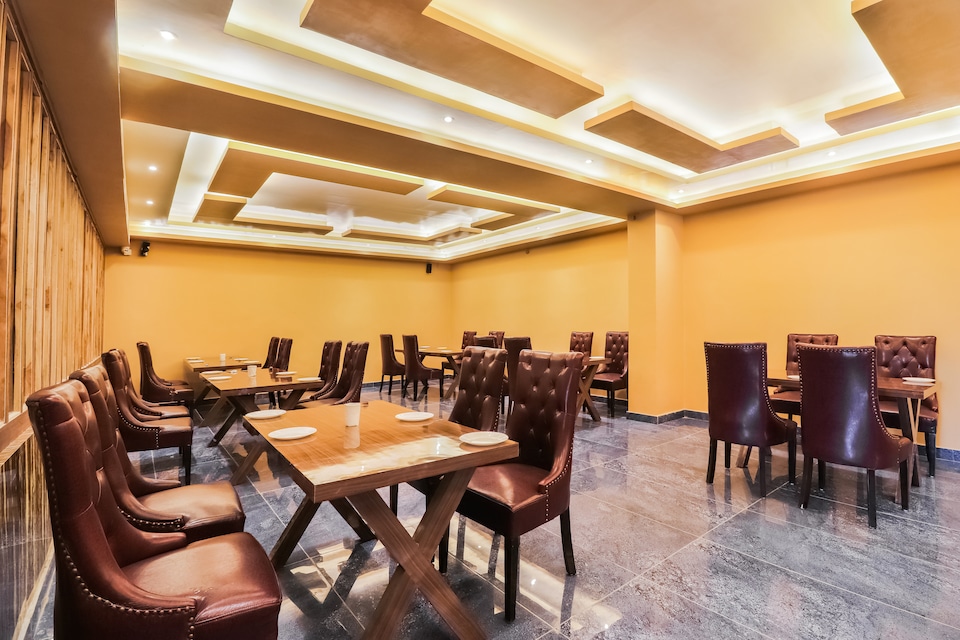 Capital O 61686 Yugantar By Paradise, Jhusi, Prayagraj