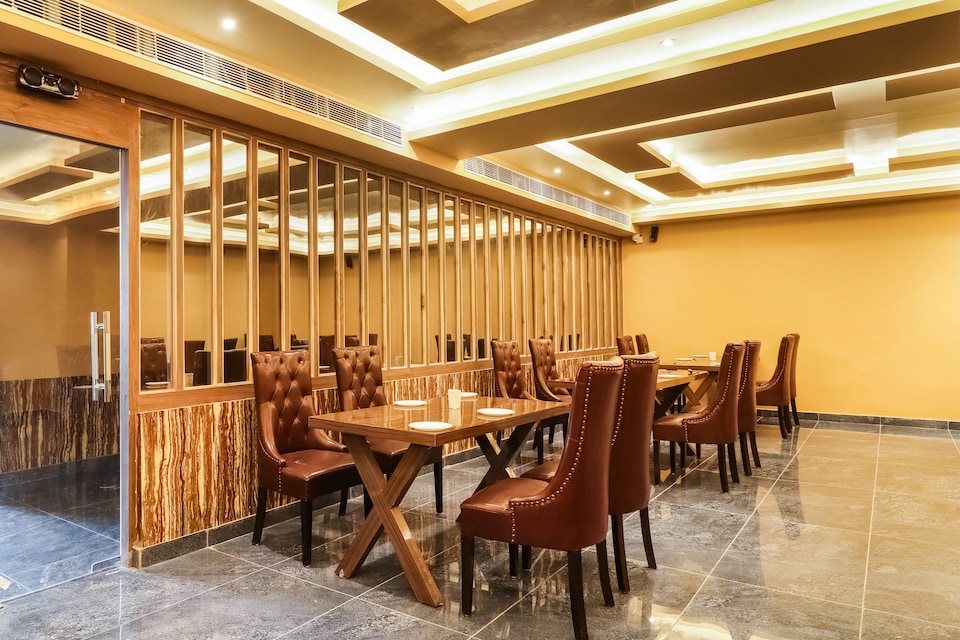 Capital O 61686 Yugantar By Paradise, Jhusi, Prayagraj