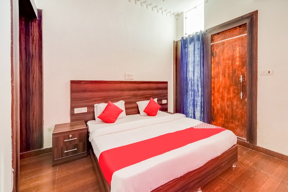 OYO 61688 Krish Hotel, Neemrana, Neemrana