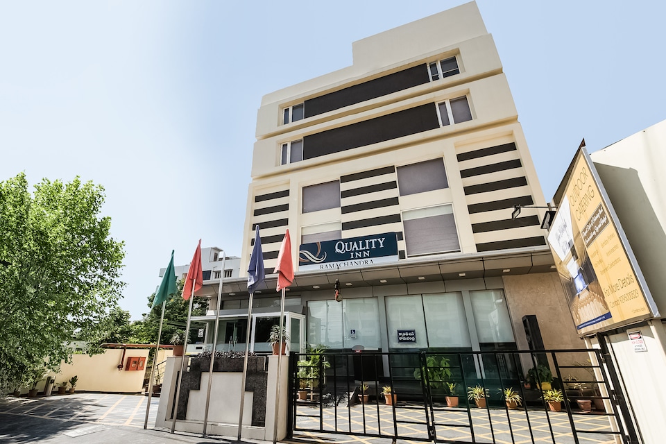 Palette - Quality Inn Ramachandra, Gajuwaka Visakhapatnam, Visakhapatnam