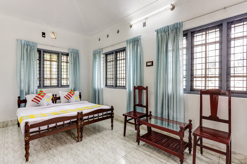 OYO Home 61724 Sasikumar Homes , Adimali Munnar, Munnar