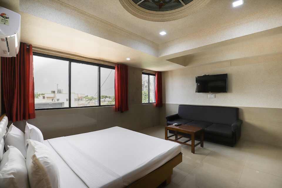 OYO Flagship Hotel Janki, Jamnagar, Jamnagar