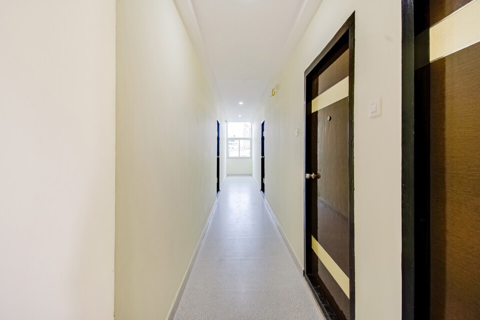 OYO 61738 Hotel Anu Grand, MG Road Vijayawada, Vijayawada