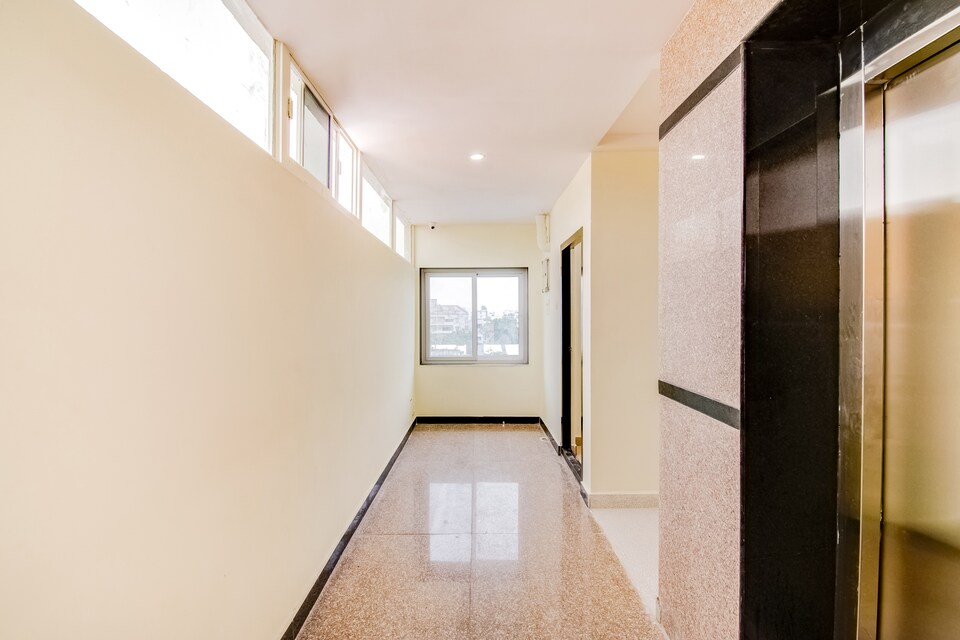 OYO 61738 Hotel Anu Grand, MG Road Vijayawada, Vijayawada