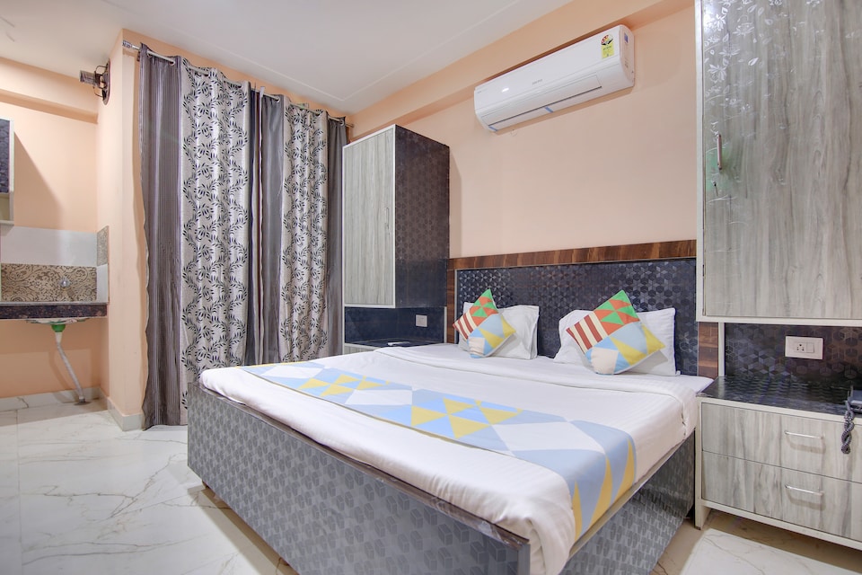 OYO 61753 Comfort Studio Near TCS, Cyber City, Gurgaon