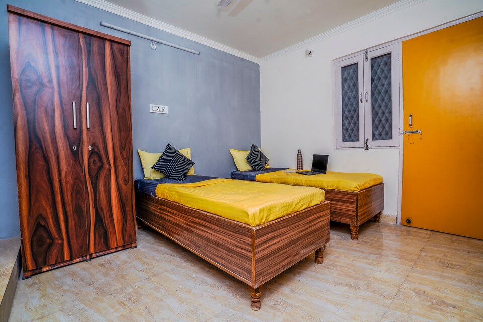 OYO LIFE DEL2075 Moti Bagh South Campus, South Delhi East, Delhi