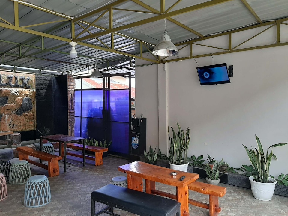 OYO 1698 Hotel Juma Eluk, Karo, Karo
