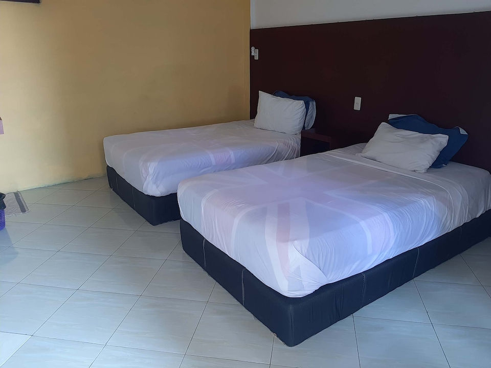 OYO 1698 Hotel Juma Eluk, Karo, Karo