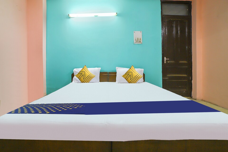 SPOT ON 61808 Viraj Hotel, Karol Bagh Delhi, दिल्ली