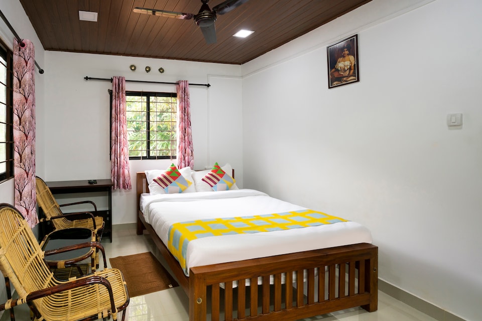 OYO Home 61811 Surya Village Home, Adimali Munnar, Munnar