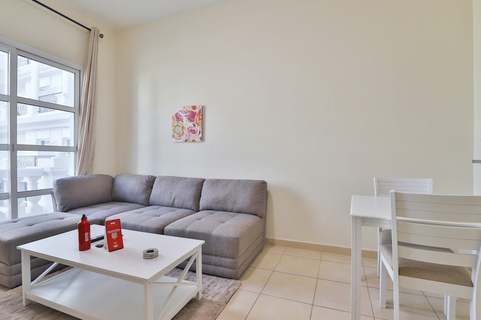 OYO 318 Home Qasr Sabah 3, Al Barsha Dubai, Dubai