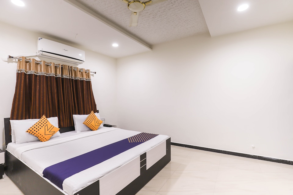 SPOT ON 61824 J. K. Hotel & Restaurant, Chotila, Surendranagar
