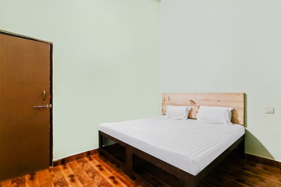 OYO 61845 Sunita Guest House, Vagator Goa, Goa