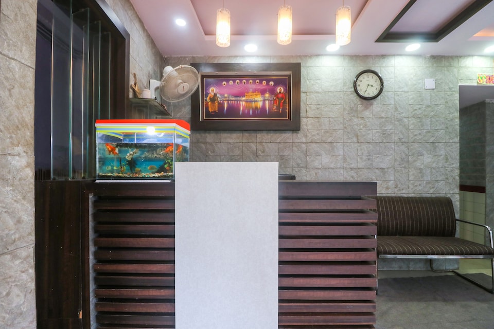 SPOT ON 61846 Preet Palace, Ranchi Railway Station, Ranchi