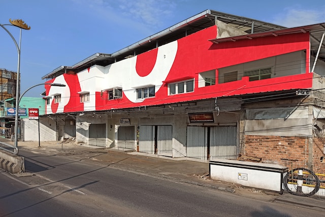 OYO 1705 Lyfriska Residence Syariah