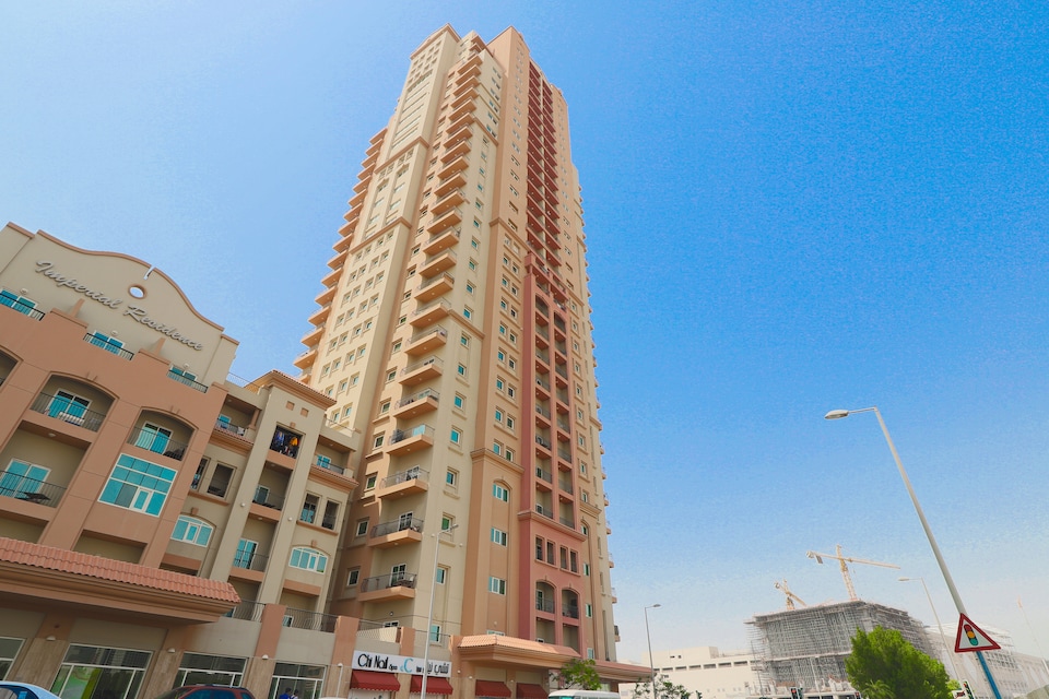 Super OYO 323 Home 417, Imperial Residence Tower B, Studio, Jumeirah Village Circle Dubai, Dubai